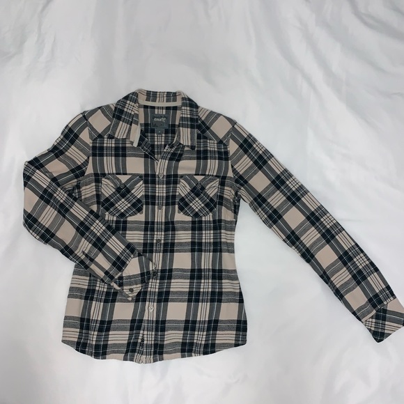 Aritzia Plaid Long Sleeve Button Down - Picture 2 of 4